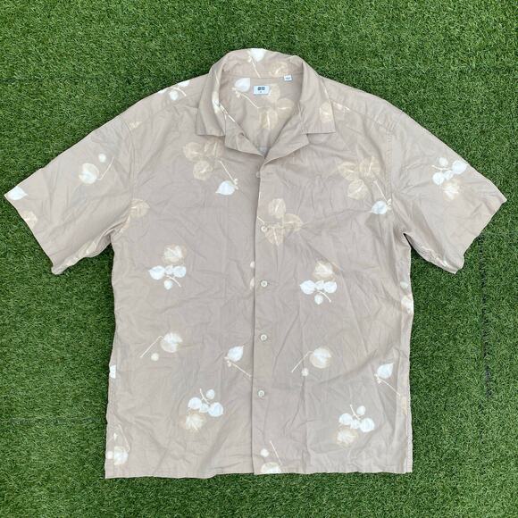 Uniqlo Men's Short Sleeve Beige Button Up Shirt - Picture 1 of 4